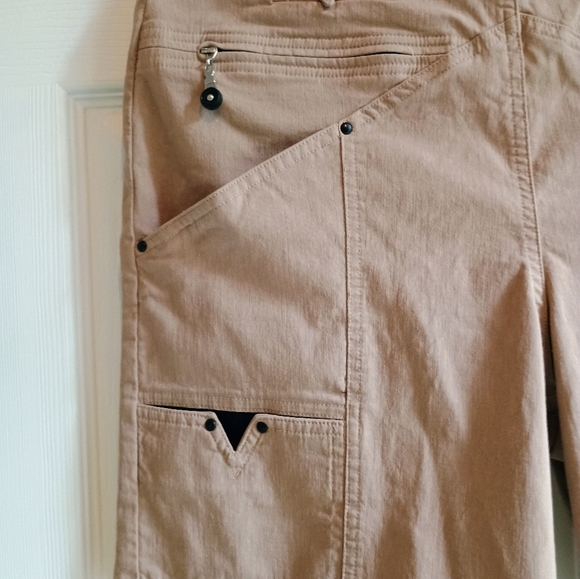 Jamie Sadock Women's Beige Golf Shorts Size 6 | 28" Waist | 6" Inseam | Multiple - Picture 4 of 13